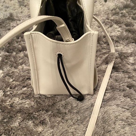 Alexander Wang - Picture 2 of 4